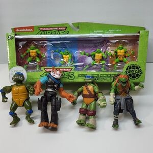 Teenage Mutant Ninja Turtles Action Figure Set